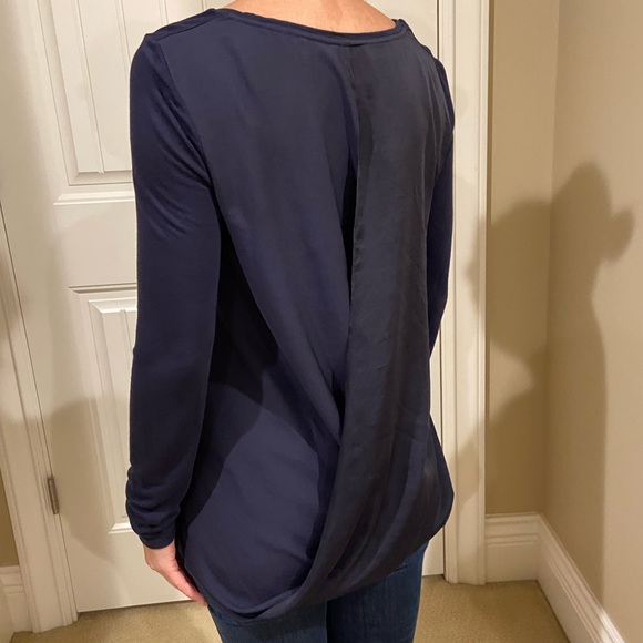 Club Monaco Long Sleeve Top With Open Back - Picture 3 of 6